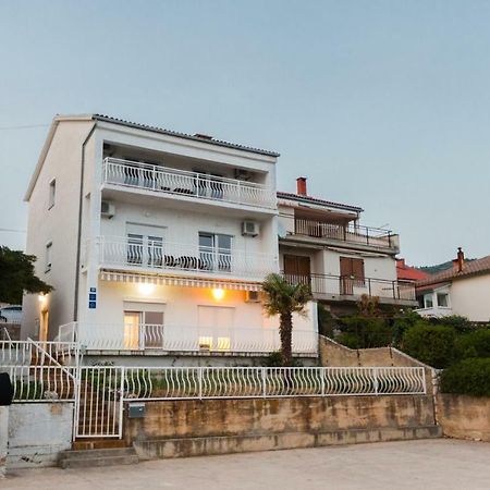 Apartmani Kristijan Crikvenica Bagian luar foto