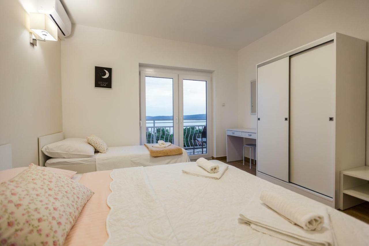 Apartmani Kristijan Crikvenica Bagian luar foto