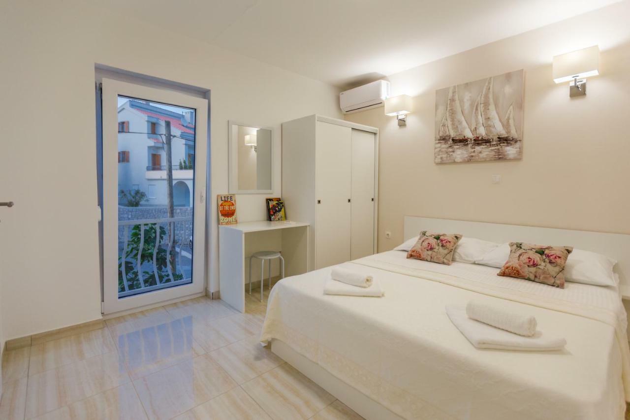 Apartmani Kristijan Crikvenica Bagian luar foto