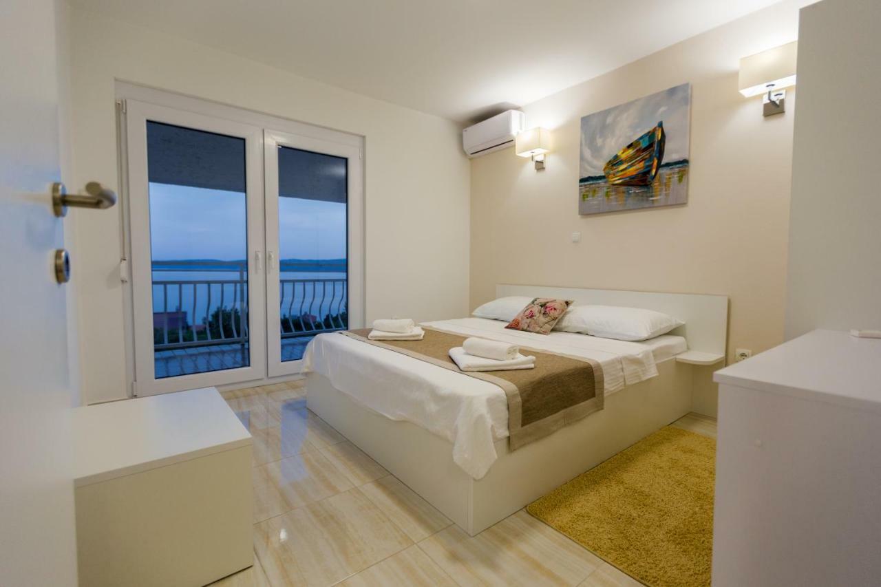 Apartmani Kristijan Crikvenica Bagian luar foto